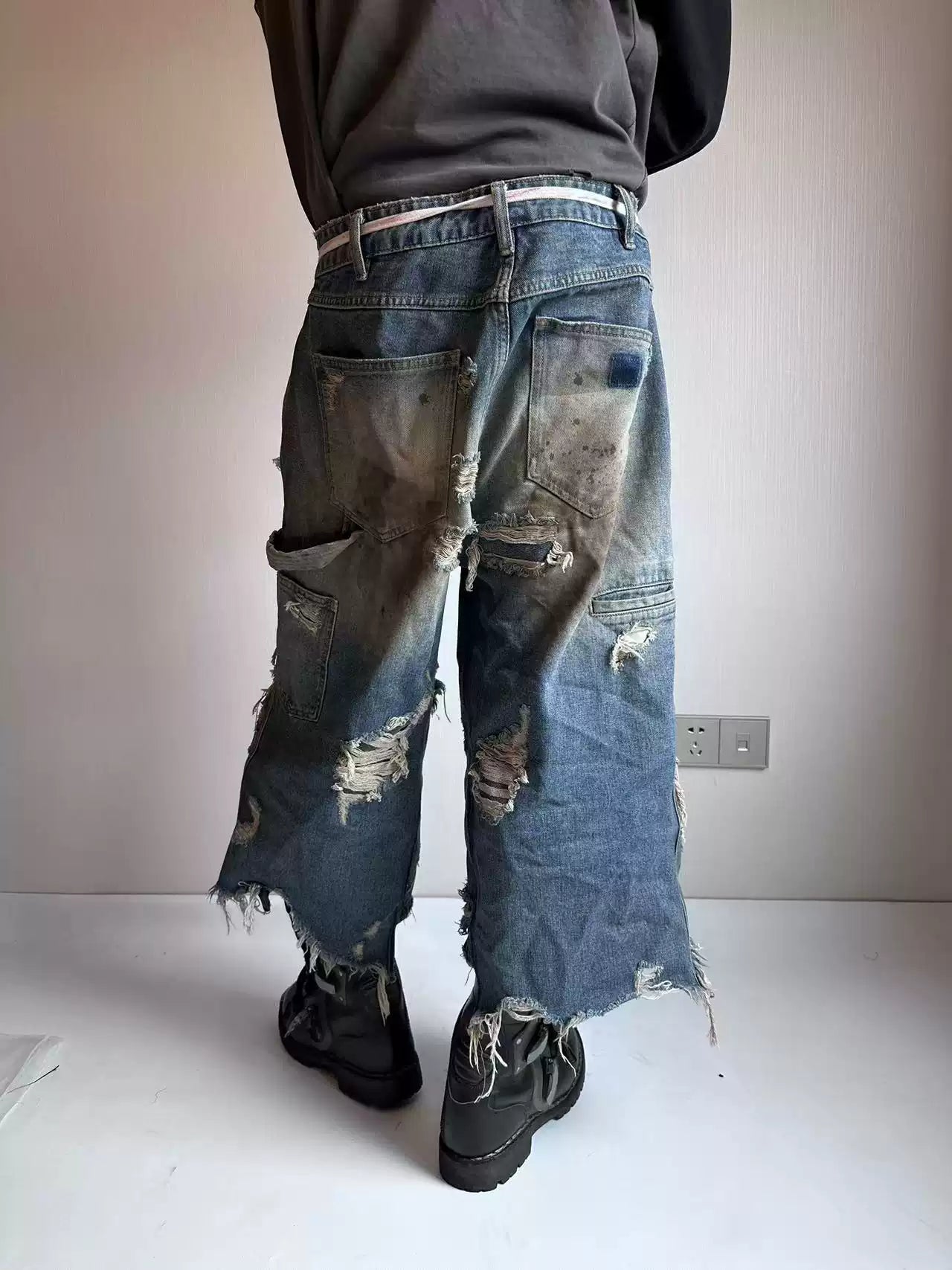 REGEN ZONE 25SS "RIOT" Okayama Distressed Patchwork Denim Cropped Pants